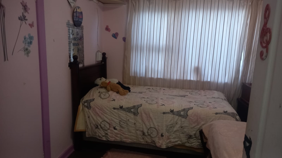 4 Bedroom Property for Sale in Elandia North West